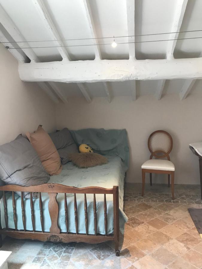 La Bergerie Des Amandiers Chambres Et Table D'Hotes Malataverne Ngoại thất bức ảnh