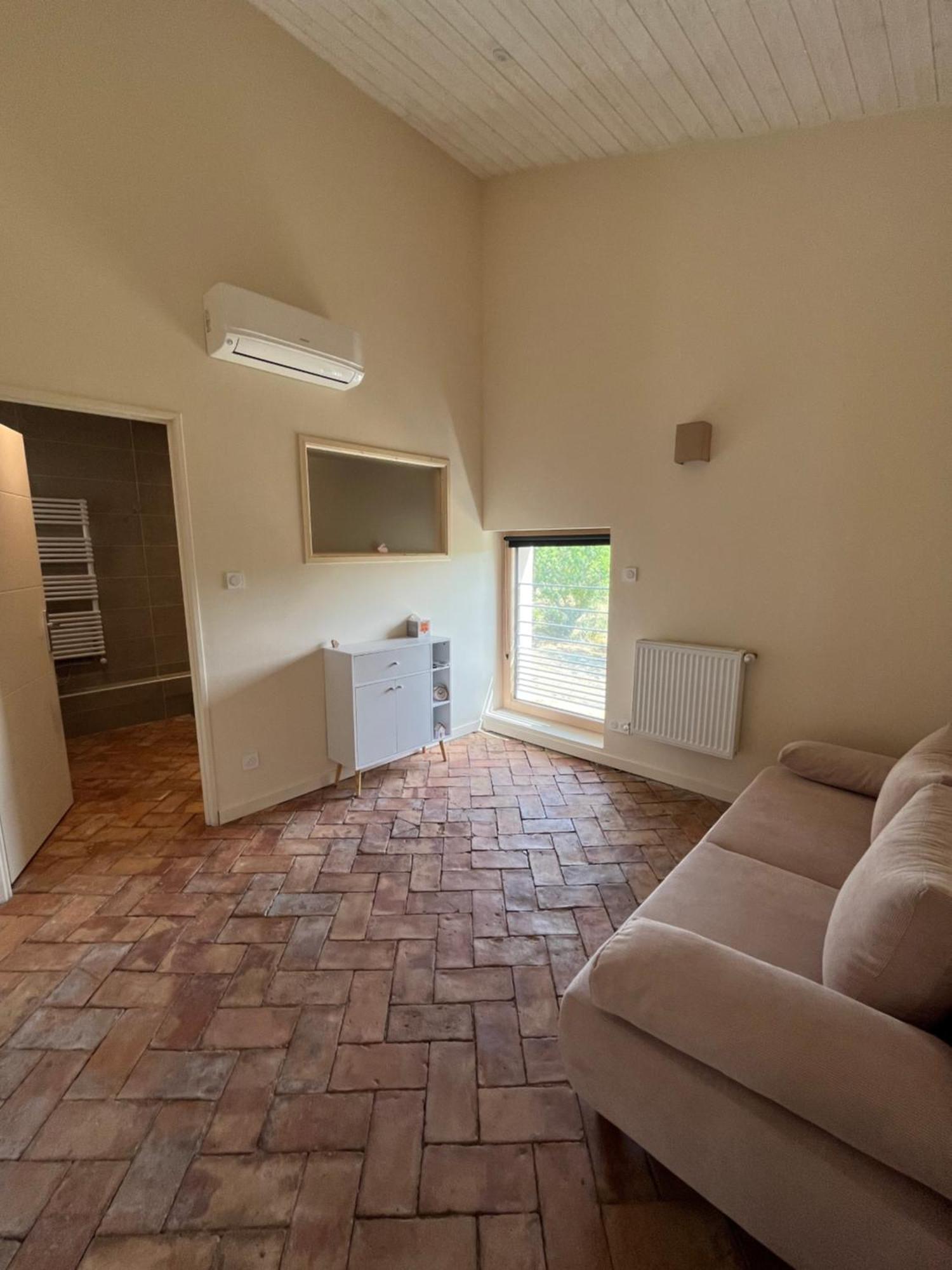 La Bergerie Des Amandiers Chambres Et Table D'Hotes Malataverne Ngoại thất bức ảnh